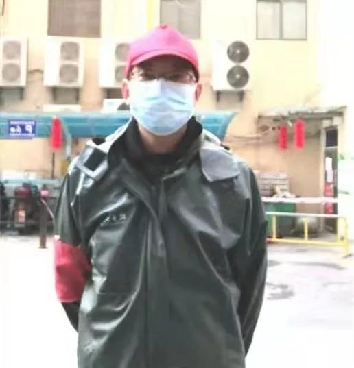 【“疫”线故事】泪目！妻子累倒下了病危通知，一家三口通过视频团聚