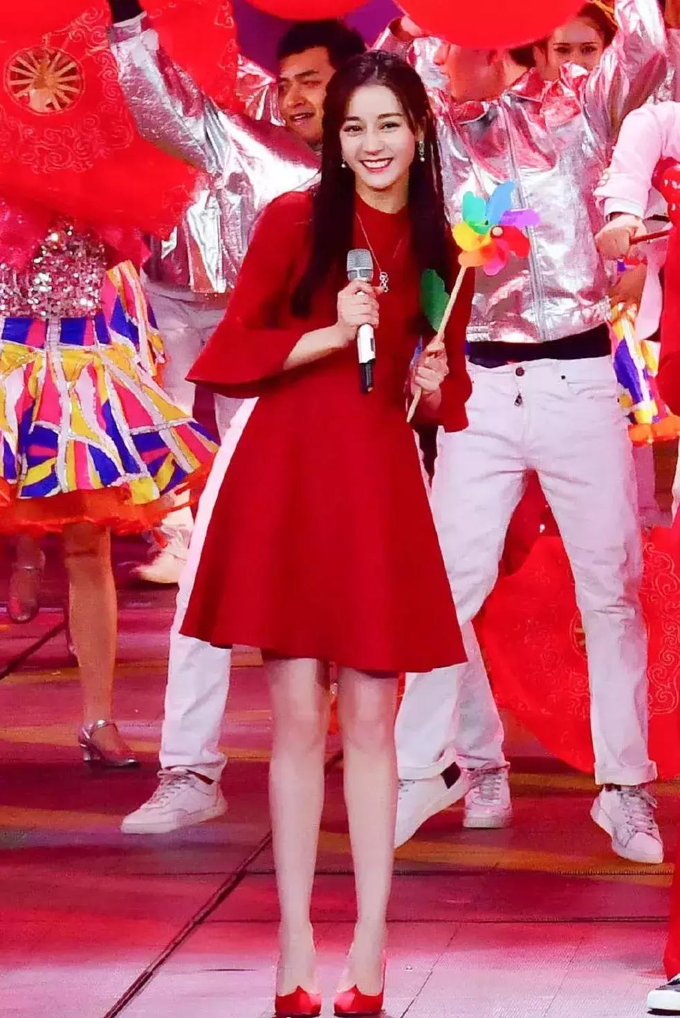 女明星怎么那么好看,中国女星春晚造型