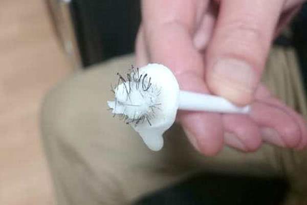 鼻毛长得快是什么原因导致的,为什么鼻毛会从喉咙出来