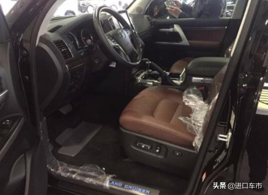 酷路泽5700的强大气场,兰德酷路泽最霸气的外观