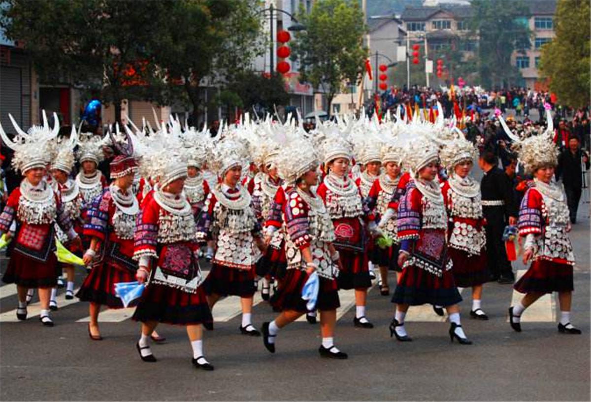 苗族的传统节日花生节,七月苗族节日