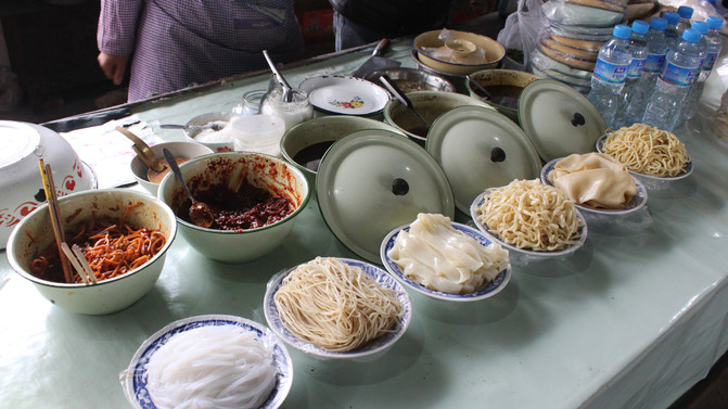 西安打卡回民街,来西安第一件事打卡回民街