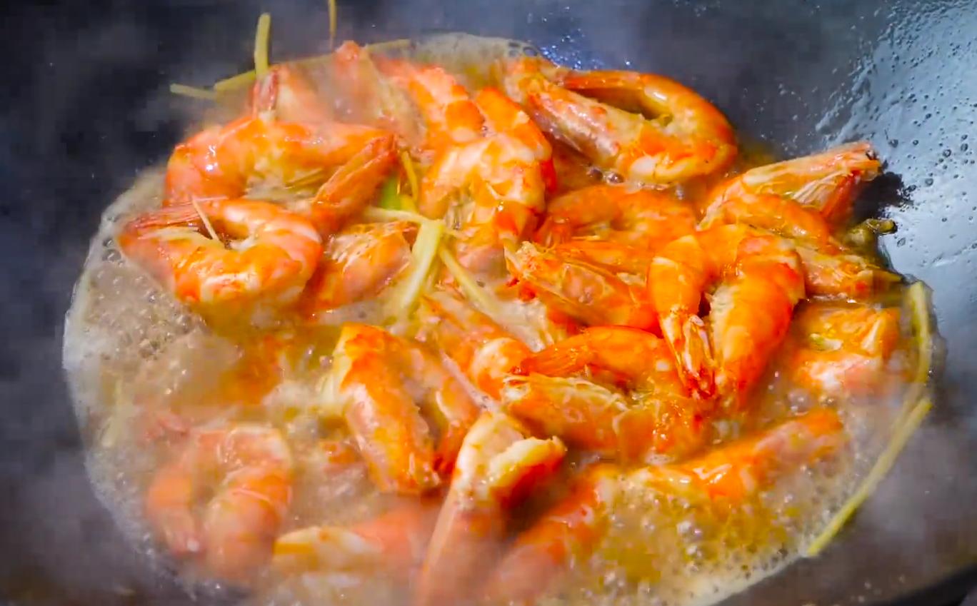 如何教你在家做油焖大虾教程视频,正宗油焖大虾简单只需3步