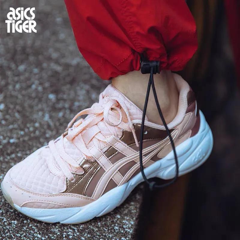 女的穿什么运动鞋好看,日常穿运动鞋推荐女