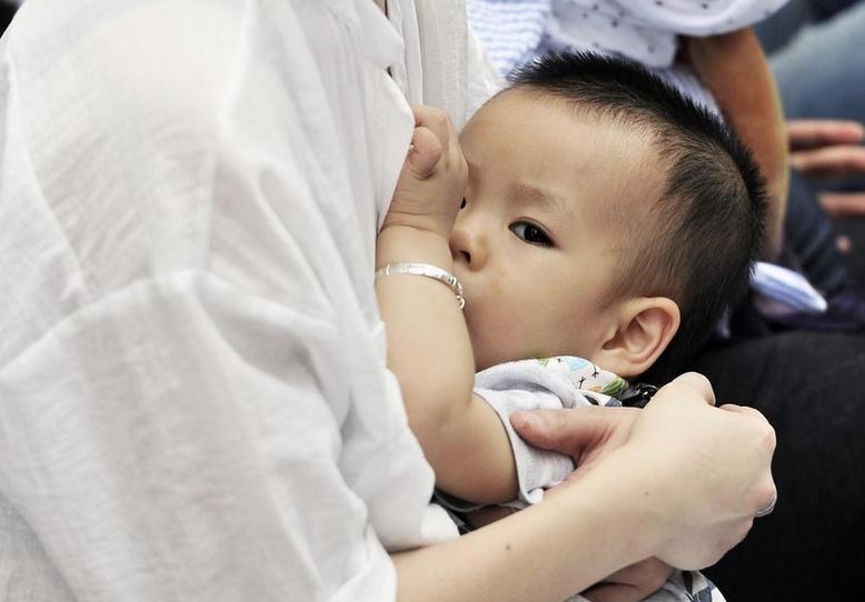 甯傚満涓婄殑鍋囧啋浼姡濂剁矇,涓轰綍鍔ｈ川濂剁矇閫犳垚濠村効澶村ぇ