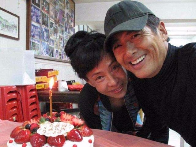 选择丁克还是自己赚钱养老,丁克家庭的养老方式是什么