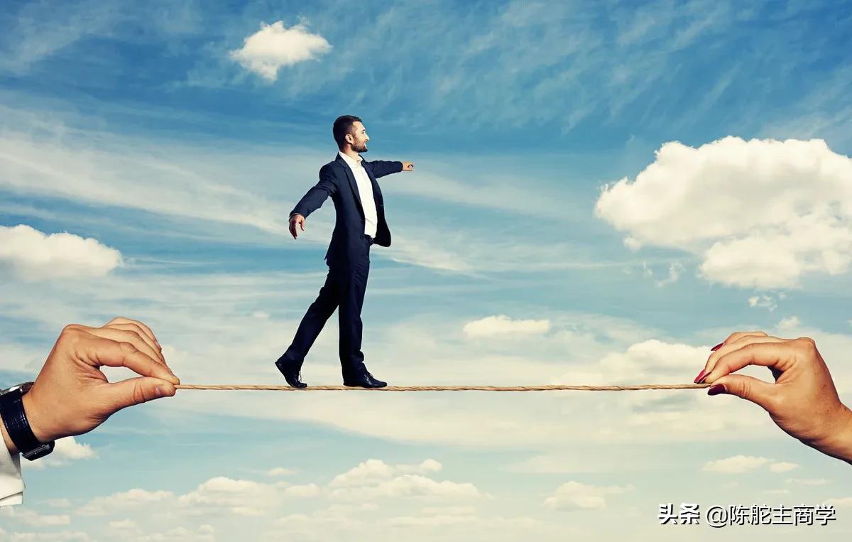 自媒体时代下怎么抓住机会,做自媒体12天了希望自己坚持下去