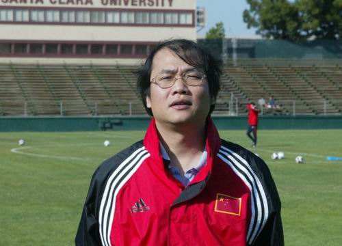 选帅竟要看面相？中国足球再出顶级笑话，名记爆猛料恐遭封杀