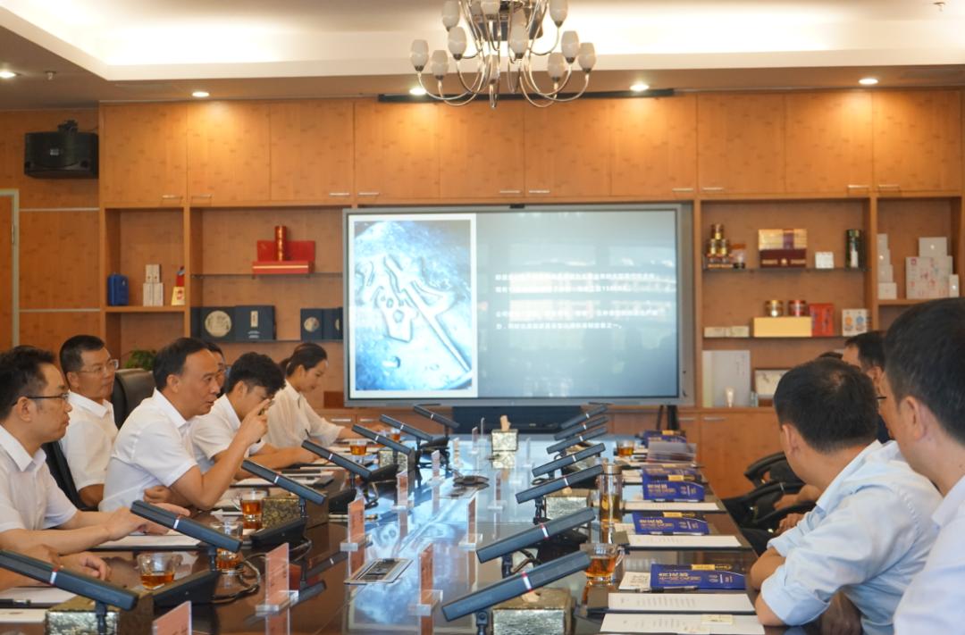 汪俊林送曹德旺郎酒,汪俊林曹德旺