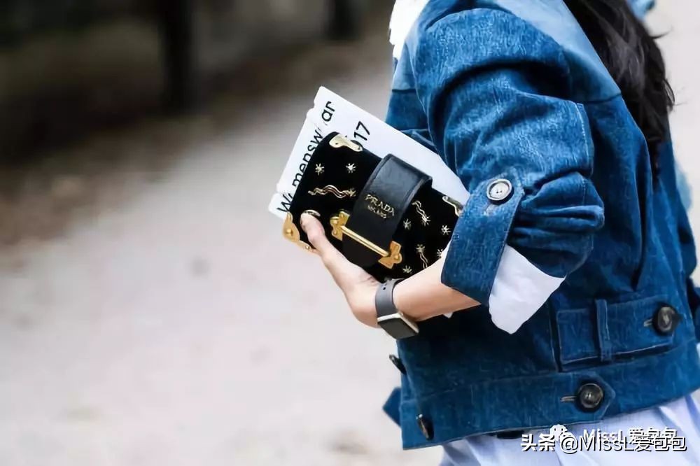 第18只包｜PradaCahier：不只是穿Prada的女王，更是你的月光宝盒