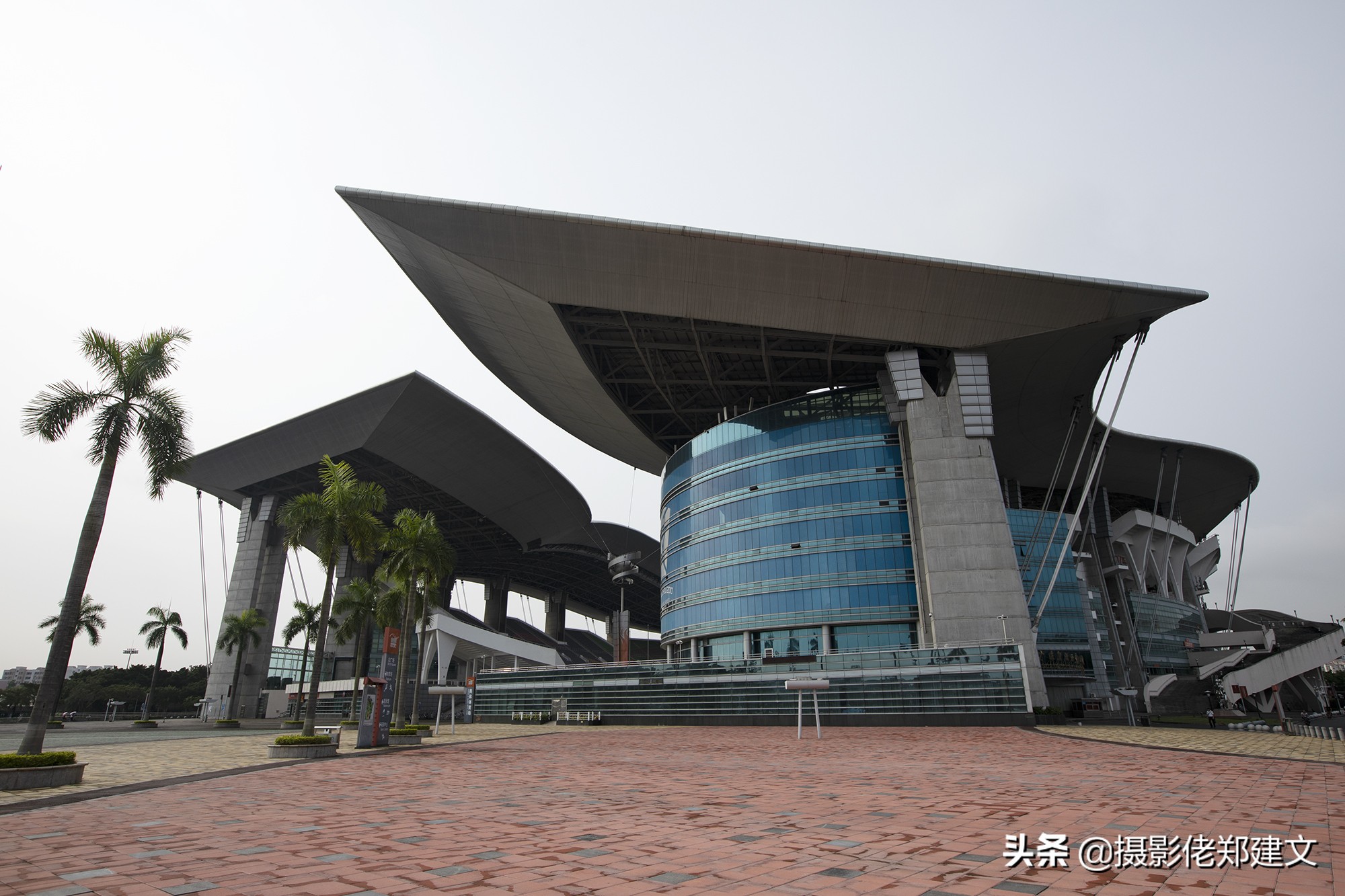 广东奥林匹克体育中心在翻新了吗,昔日奥运冠军现状