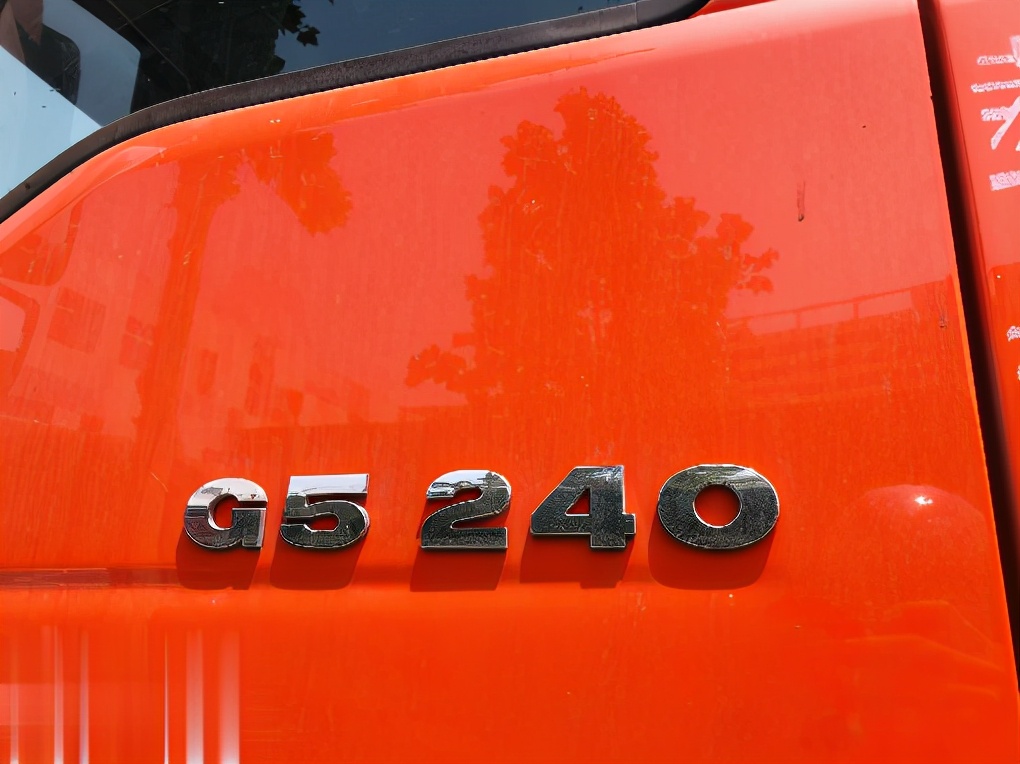 重汽汕德卡g5s6.8米货车,重汽汕德卡g5载货车