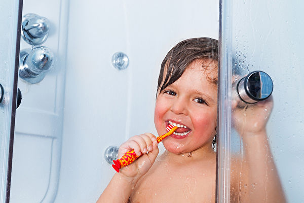 洗澡先洗哪个部位测性格,洗澡时重点洗哪里