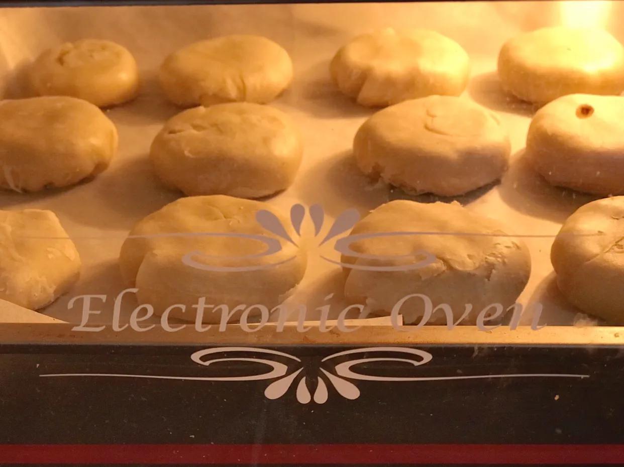 绿豆卷饼怎么做又软又好吃,绿豆红豆饼的制作方法视频