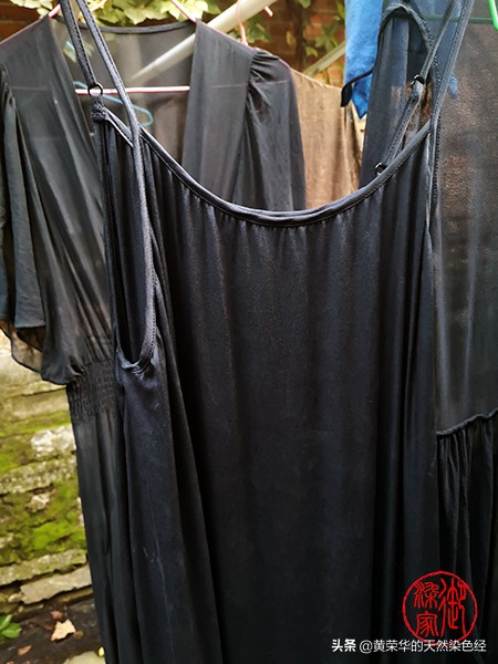 黑色桑蚕丝裙子什么时间穿,纯植物染色100%桑蚕丝连衣裙