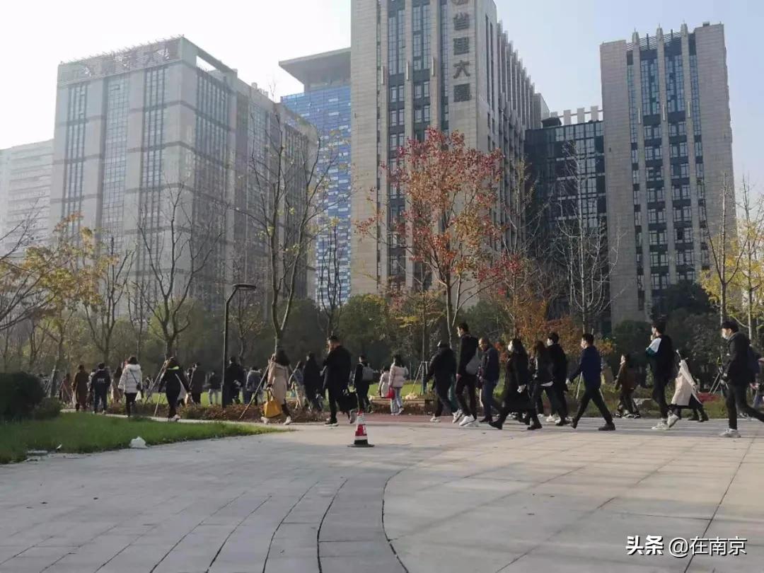 南京现在可以去别的城市了吗,南京这个城市还值得去吗