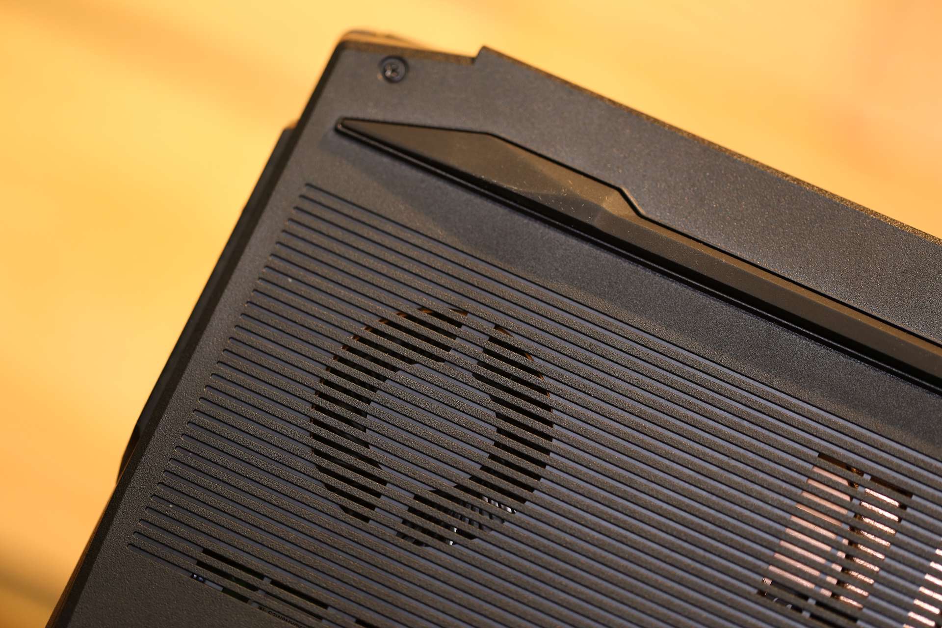 性能爆表！把台式机CPU装进笔记本，X5空妖R93900拆机评测