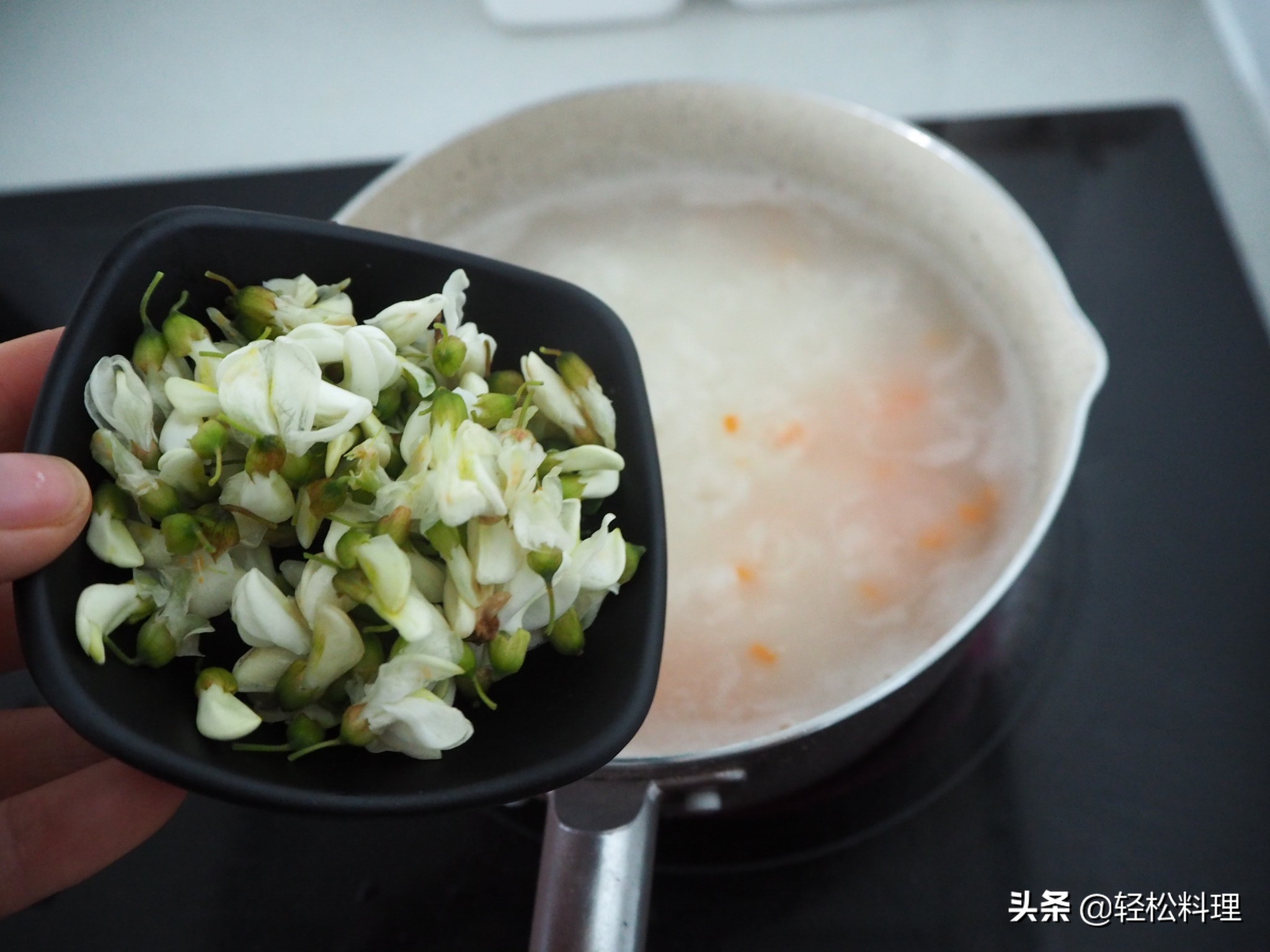 槐花这样做又酥又脆又美味,槐花的六种做法