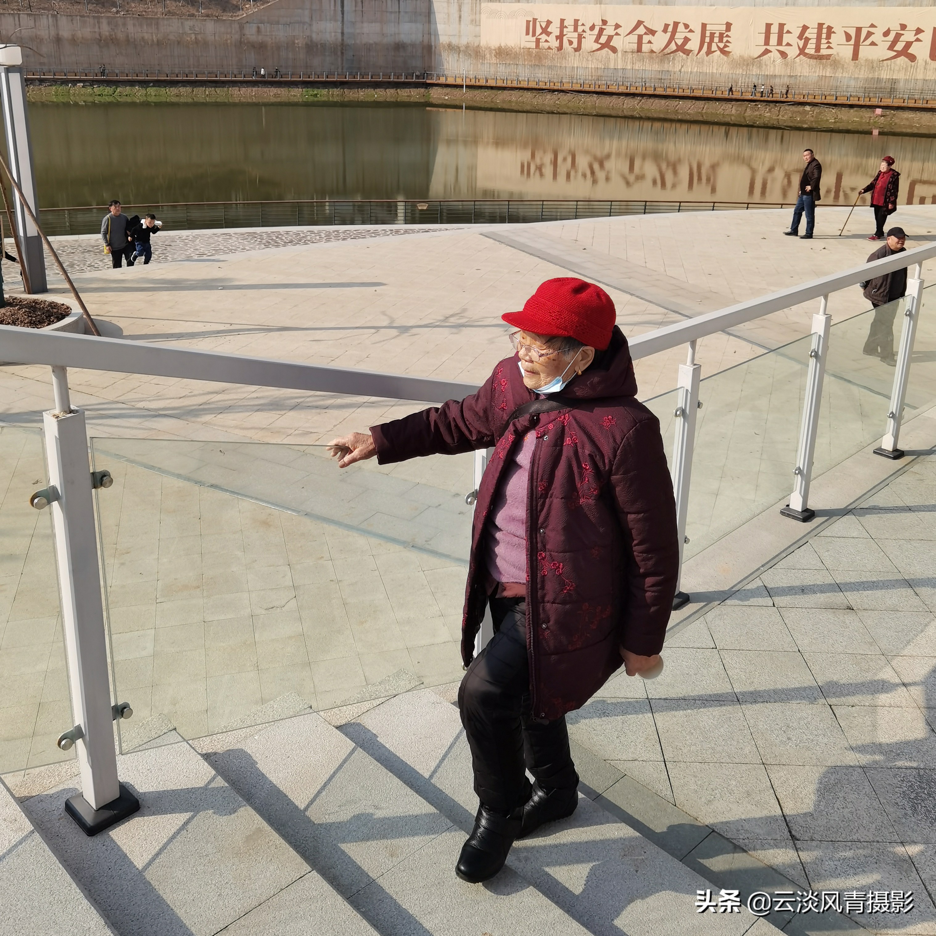 回家守孝,回家守着爸妈心情格外好