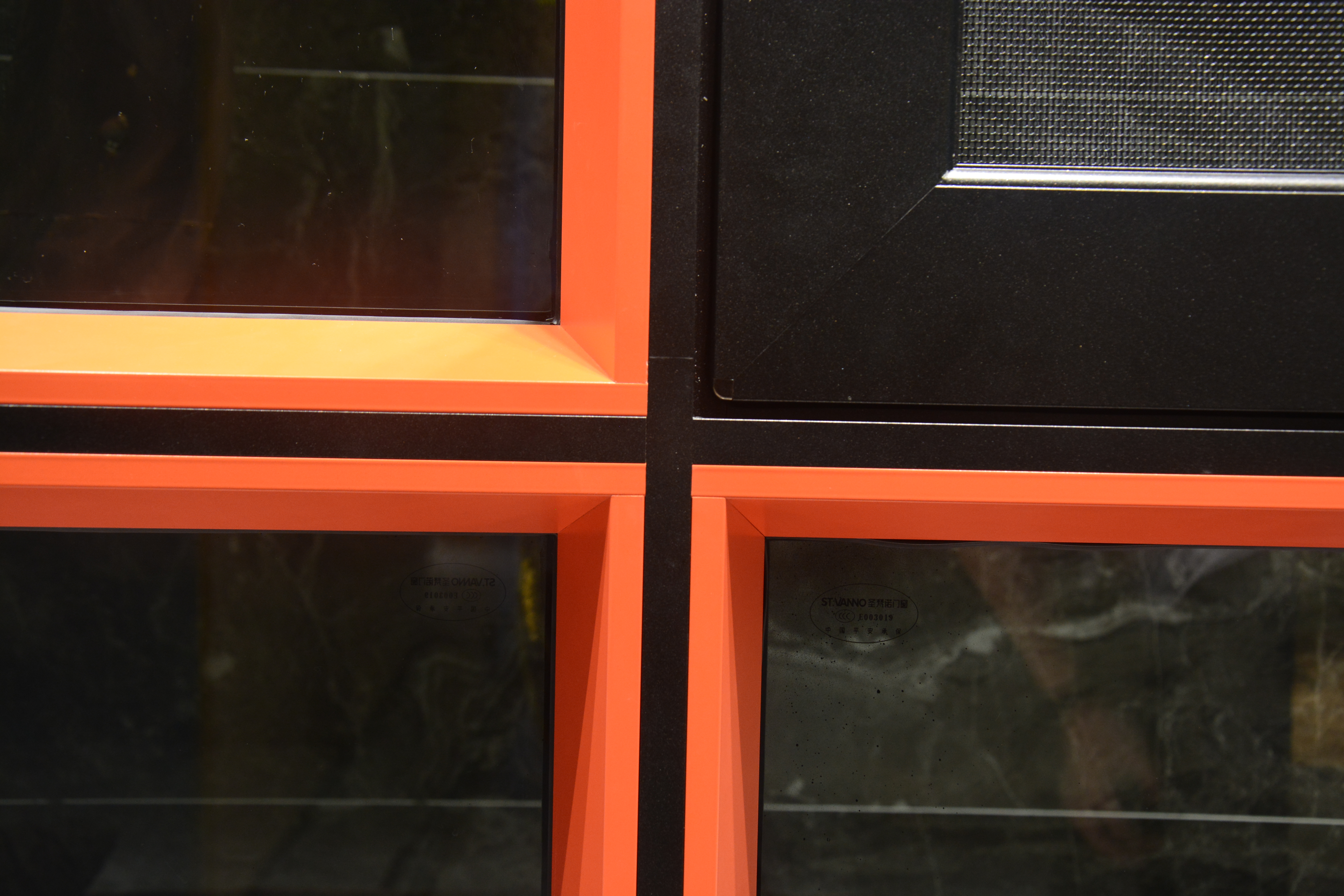 圣梵诺星睿106断桥窗仅需898元一平方？火了