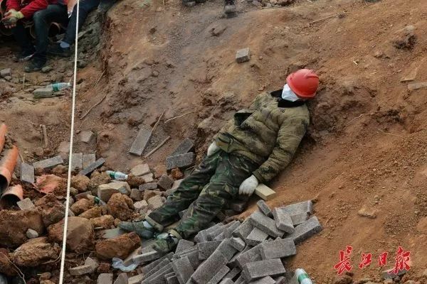 如果疫情再下去你能熬多久 (疫情我们能熬过去吗)