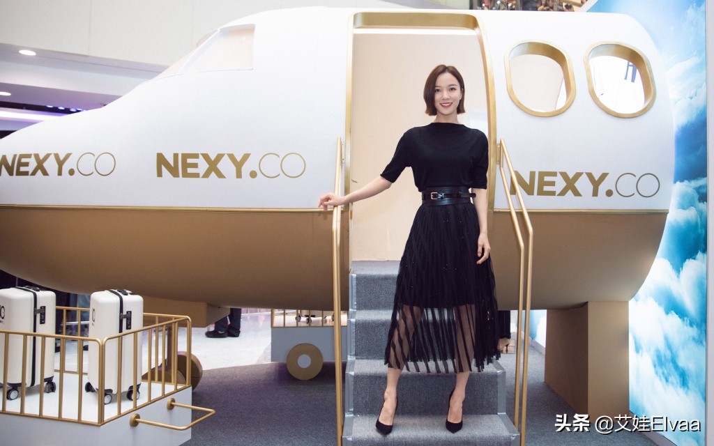 王珞丹知性服装视频,王珞丹美艳动人