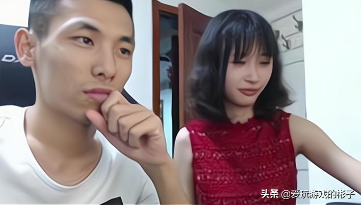 旭旭宝宝被粉丝戏耍,dnf主播旭旭宝宝人称大马猴笑倒地