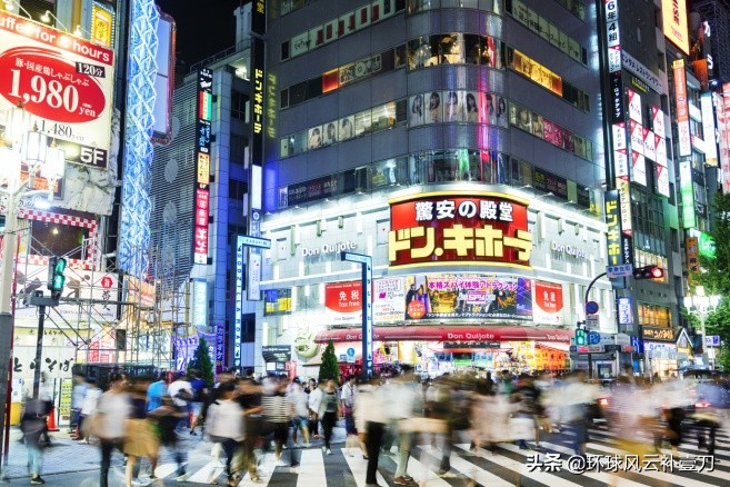 在日本做个清纯的女大学生不易，当心“*艳猎**陷阱”！