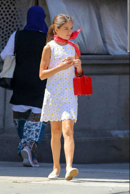 童装配色灰色,今年童装颜色流行