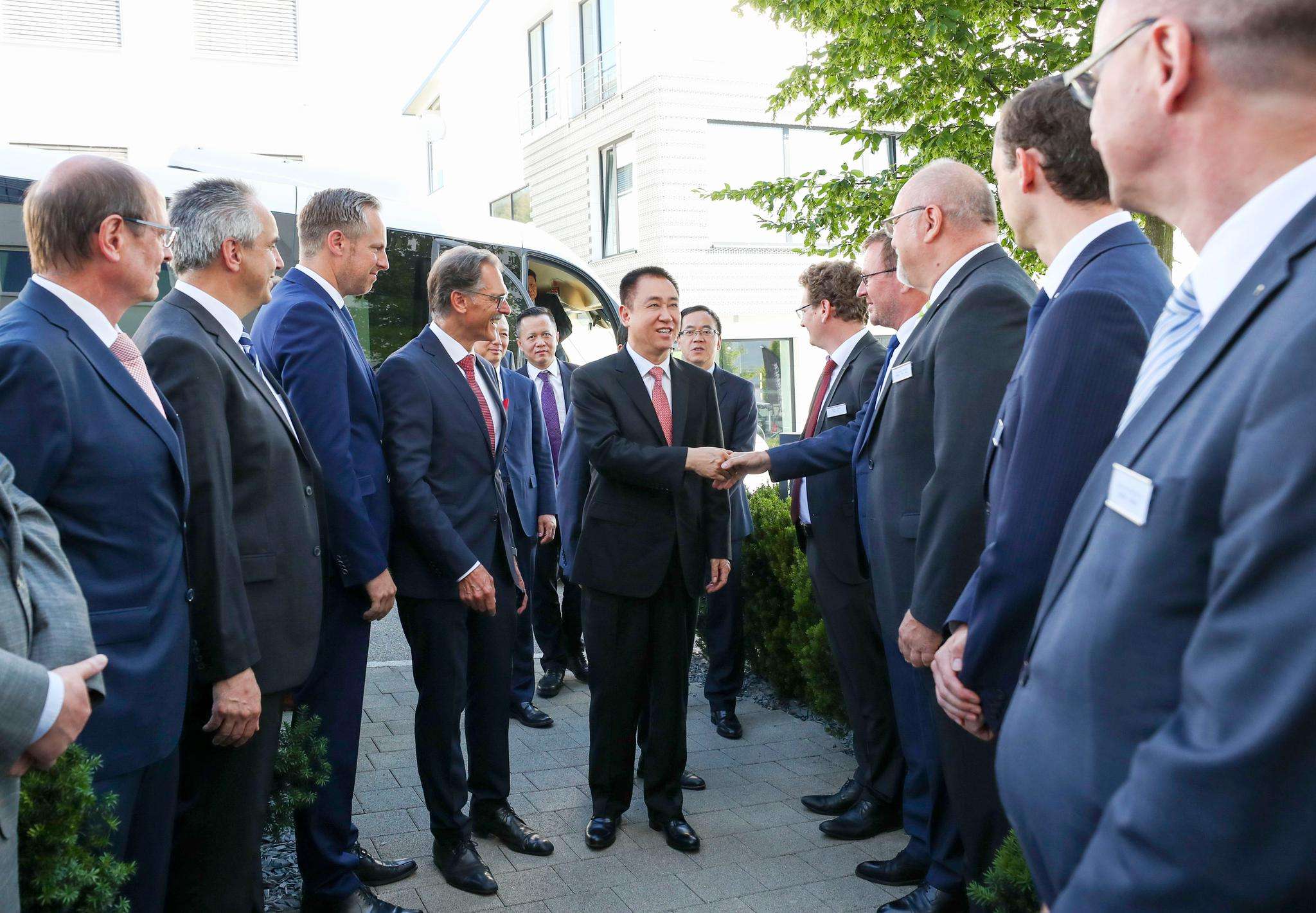 许家印造车演讲视频,许家印谈恒大造车视频