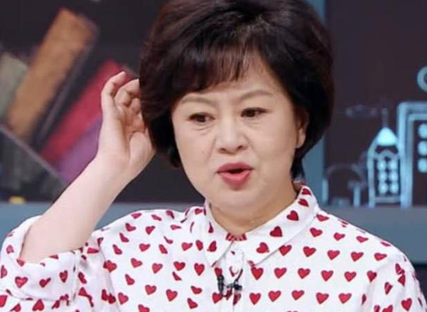 鞠萍姐姐身材发福,鞠萍月亮姐姐春晚