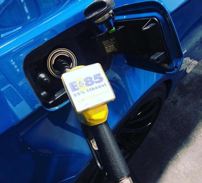 宝马e92m3改装新款,宝马e93m3老改新