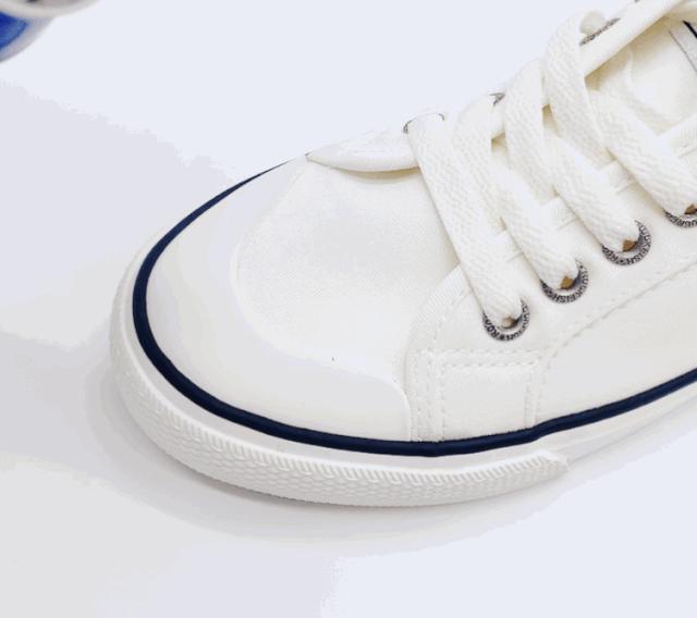 小白鞋推荐英伦风,经久耐穿的小白鞋