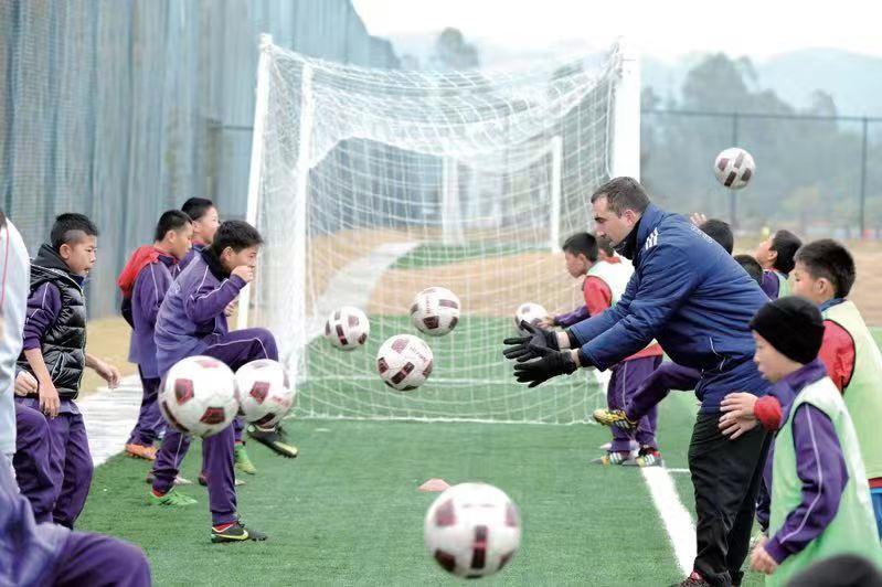 许家印谈恒大足球目标,许家印对恒大足球的影响