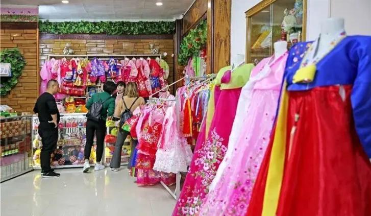 中国游客在朝鲜购物,朝鲜购物中国人必买