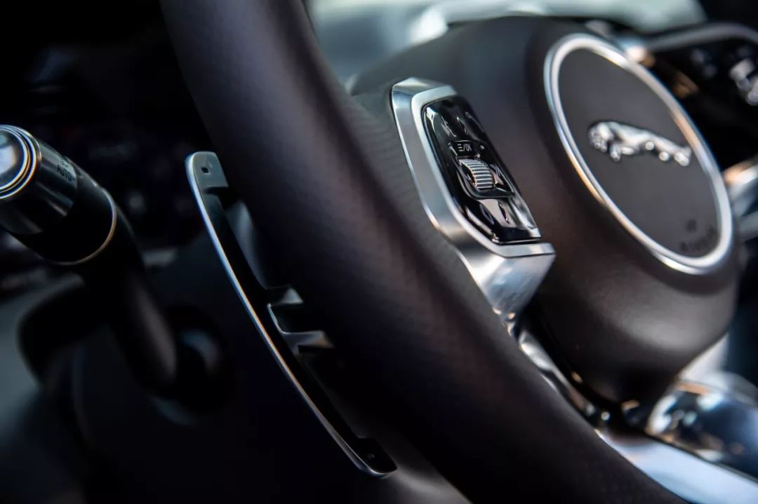 追求高品质带你感受全新捷豹xel,没有对比就没有伤害捷豹