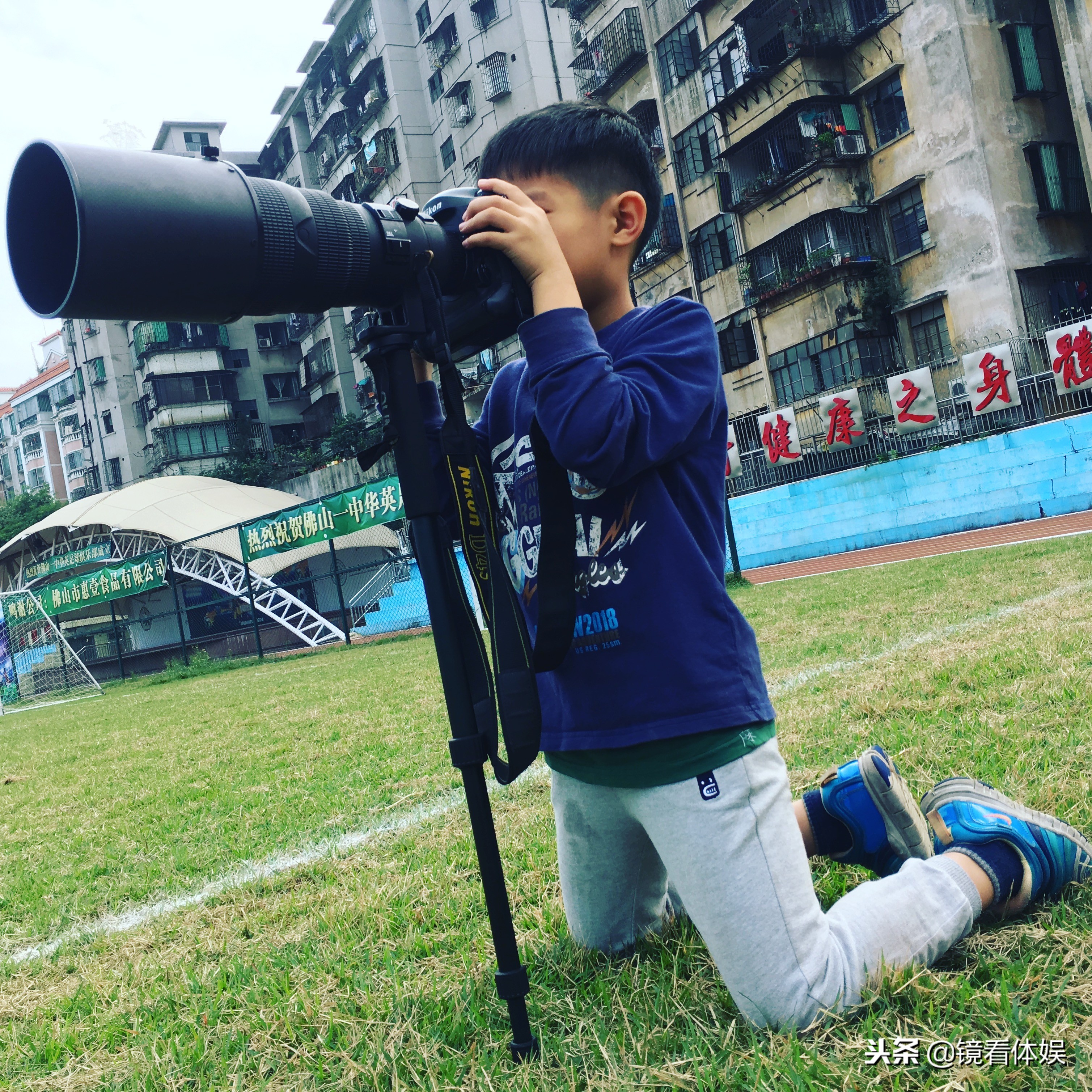 鐜嬮湝閲岀毊,閲岀毊涓轰腑鍥借冻鐞冪暀涓嬬殑韬奖