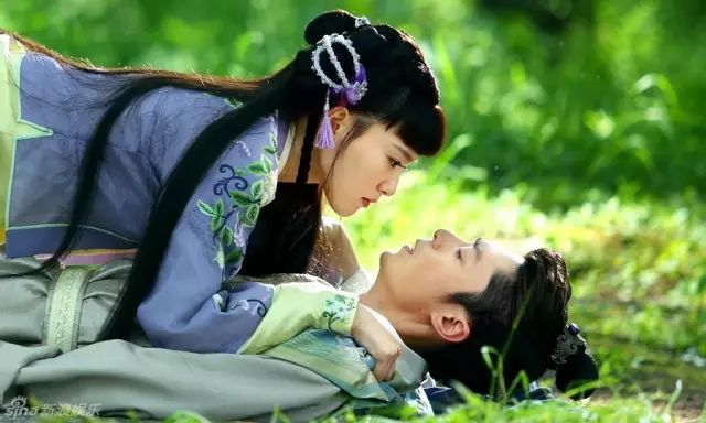 “奥运宝贝”的香艳上位史，和她背后的神秘大佬们