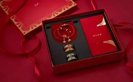 古法黄金手镯传承中的尊贵与优雅,宫廷古法黄金手镯