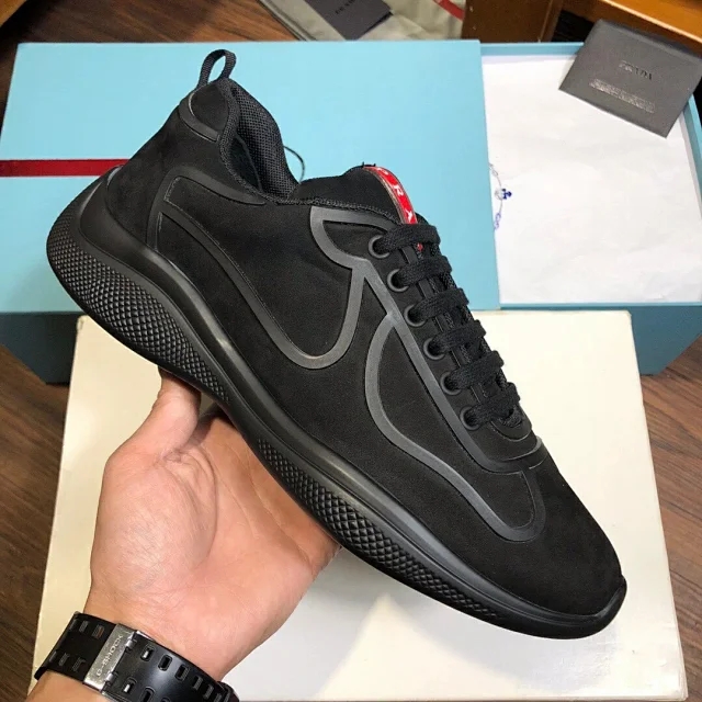 普拉达线上官网旗舰店,普拉达旗舰店黑武士