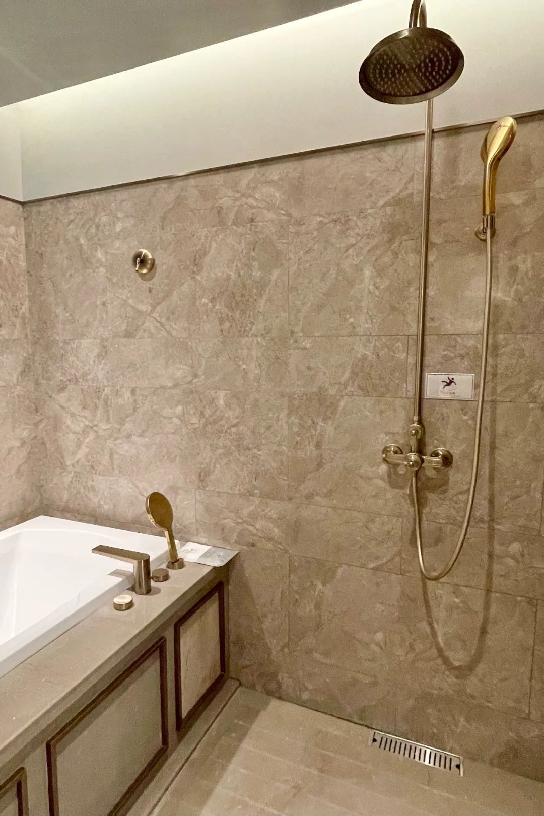 西北旅游7天酒店攻略大全,大西北自驾游酒店避坑篇