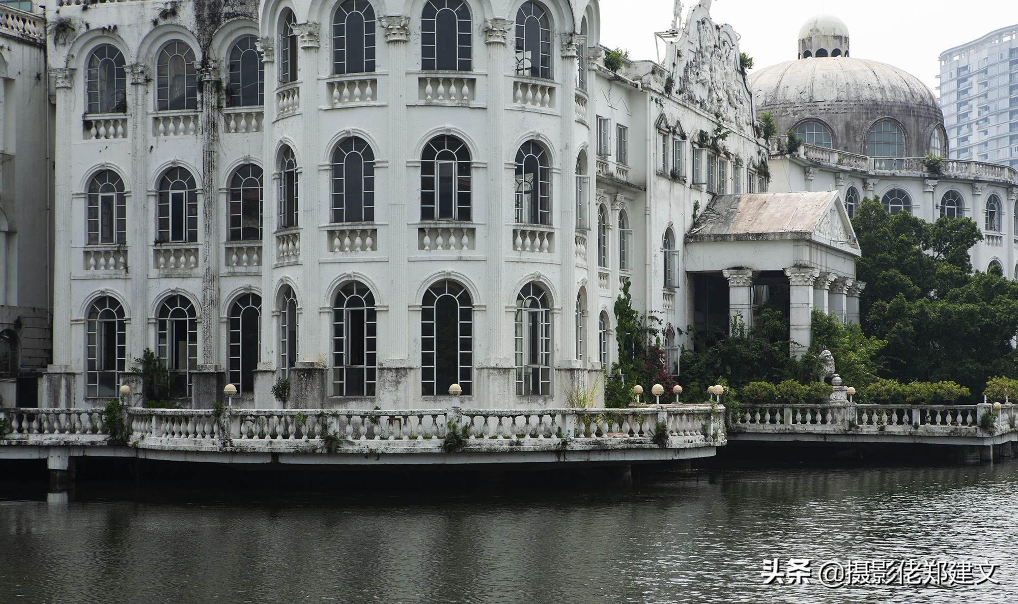 90年代老鬼屋,建了十几年的违章建筑怎么处理