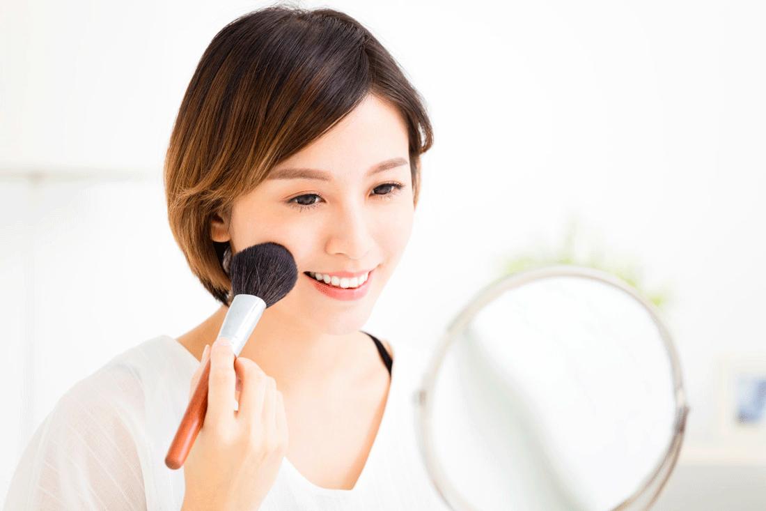 底妆卡粉浮粉不服帖是怎么回事,底妆浮粉怎么急救