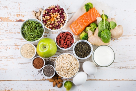 耳朵长痛风石早期症状,耳朵长痛风石是怎么样的