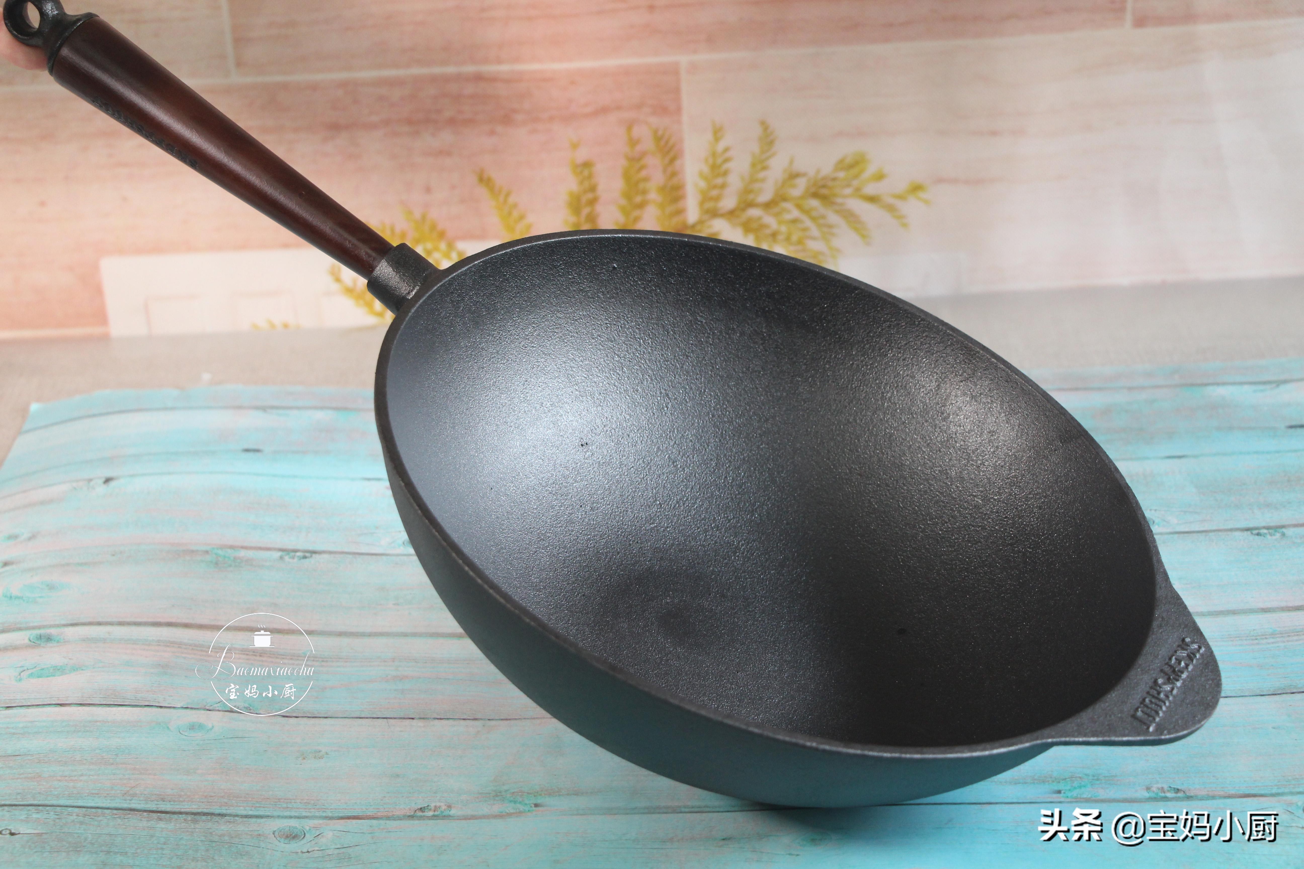 铁锅怎么开锅可以用植物油吗,铁锅怎么开锅必须用猪皮吗