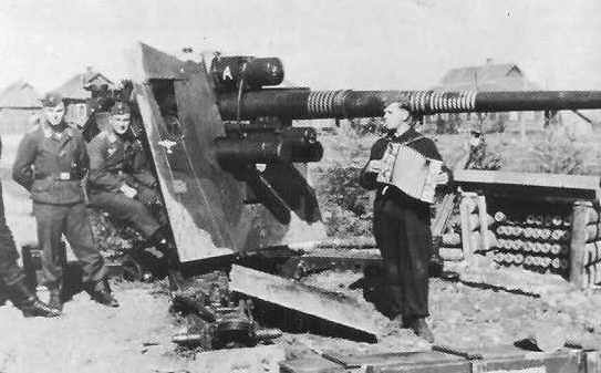二战有强于88mm防空炮的吗,二战德军88毫米高射炮视频集
