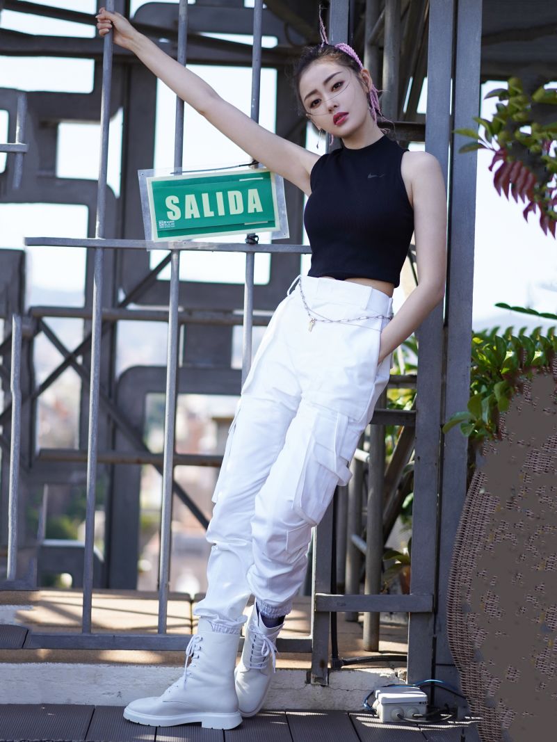 微胖怎么穿上衣配工装裤,160120斤微胖女生穿搭工装裤卫衣