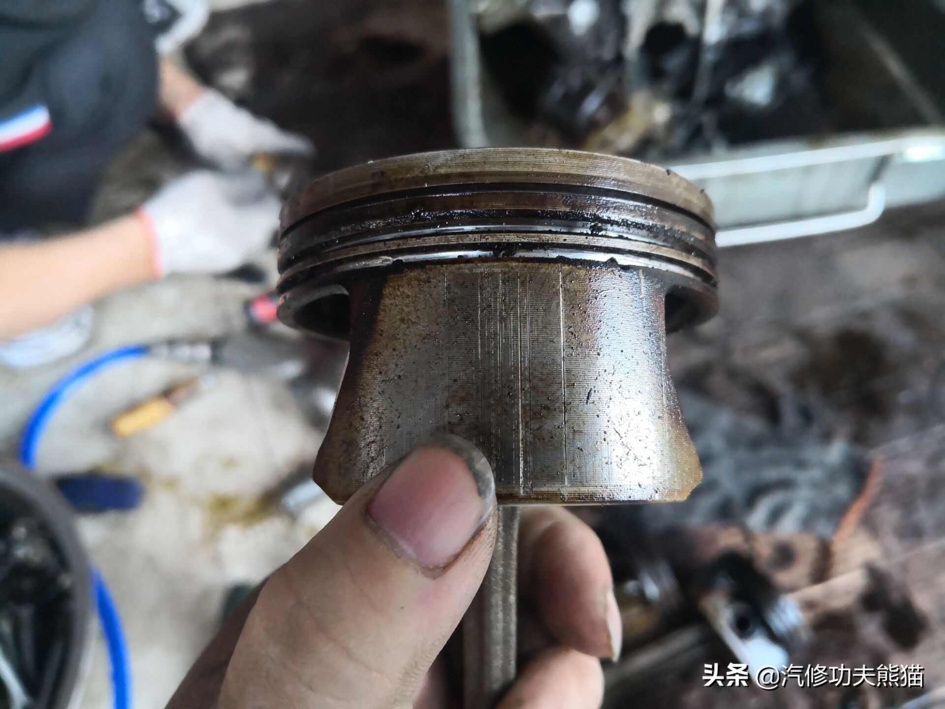 奥迪a6l2.4免拆烧机油处理靠谱吗,奥迪a6l2.4烧机油大修注意事项