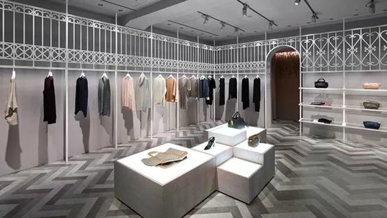 想开个服装店只为自己变潮流,开服装店初衷是因为自己喜欢服装