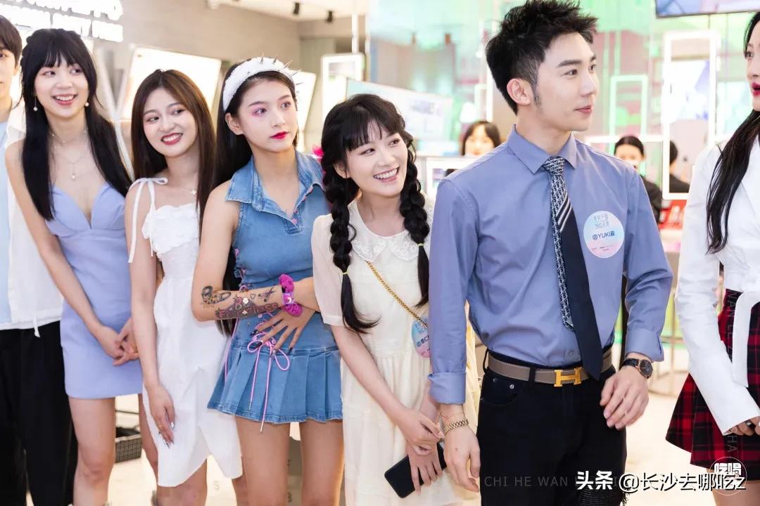 全能艺人符龙飞闪现BOOM!FRESH!与40+百万级红人定义美妆新空间